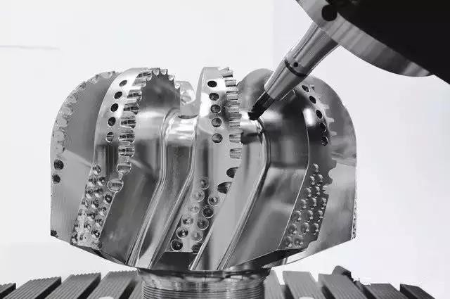 铝合金手板模型出现白斑如何解决和预防？